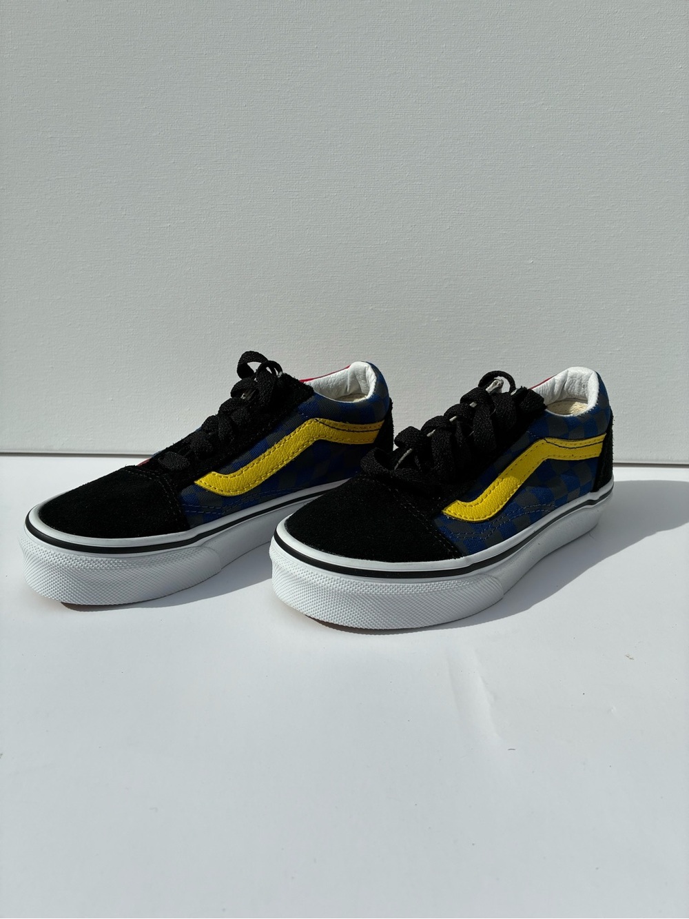 Vans Kids Low-Top Sneakers in Black, Yellow & Blue